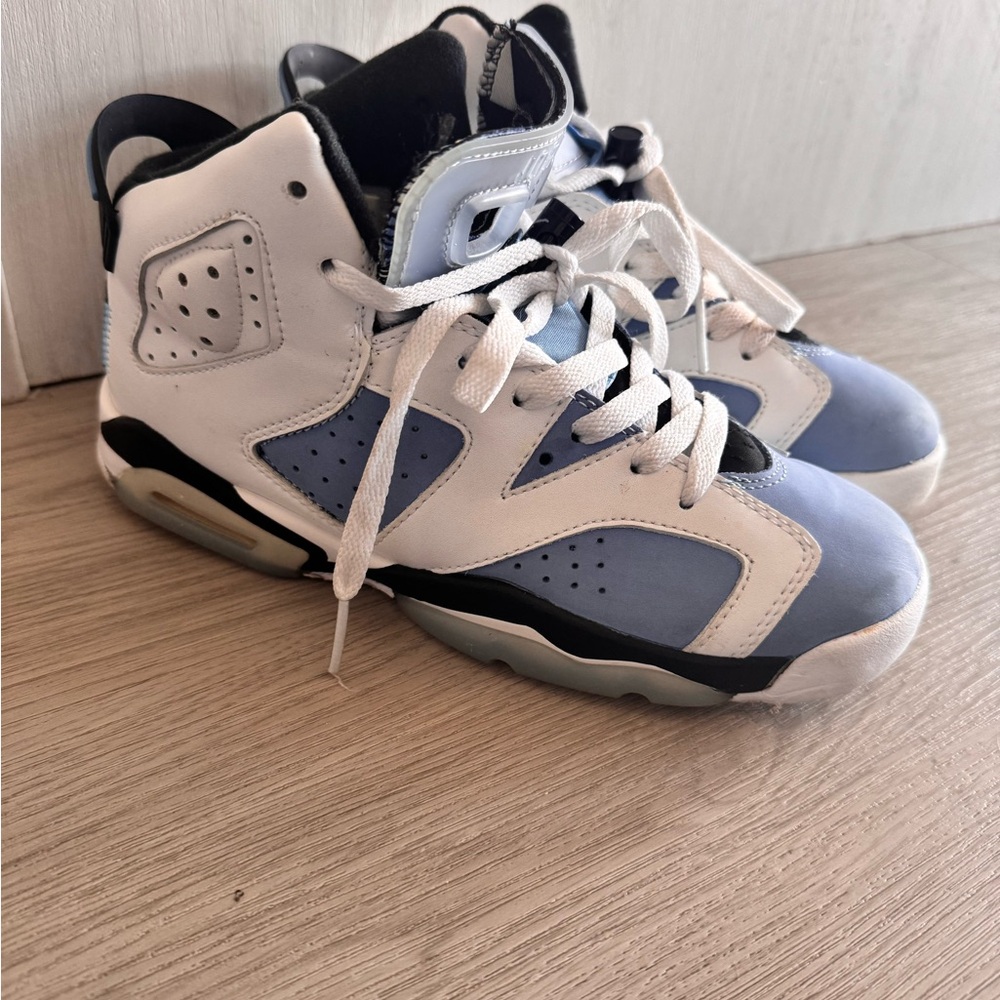 Jordan 6 Retro UNC GS youth Size 6y White University Blue CT8529-410 Basketball